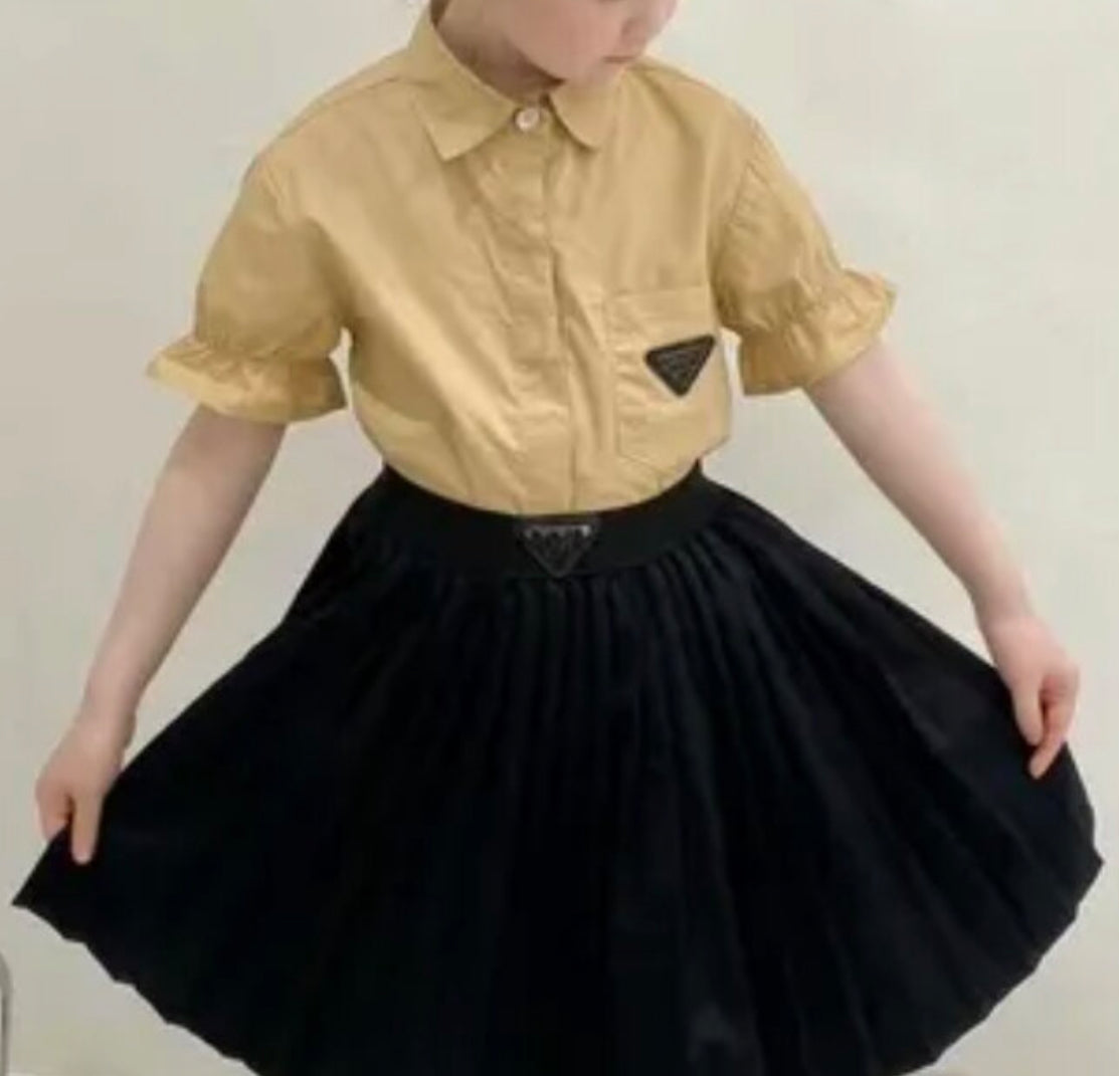 P Triangle Skirtset