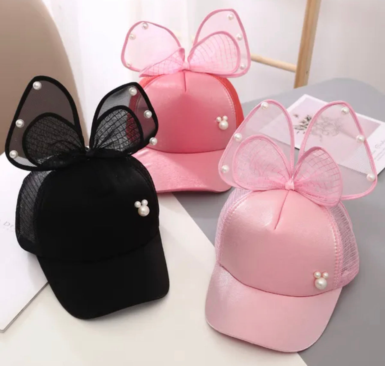 Pearly Bow Trucker